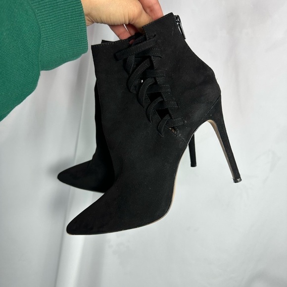 ALDO Tuxedo black lace up ankle bootie size 8 - Picture 3 of 8